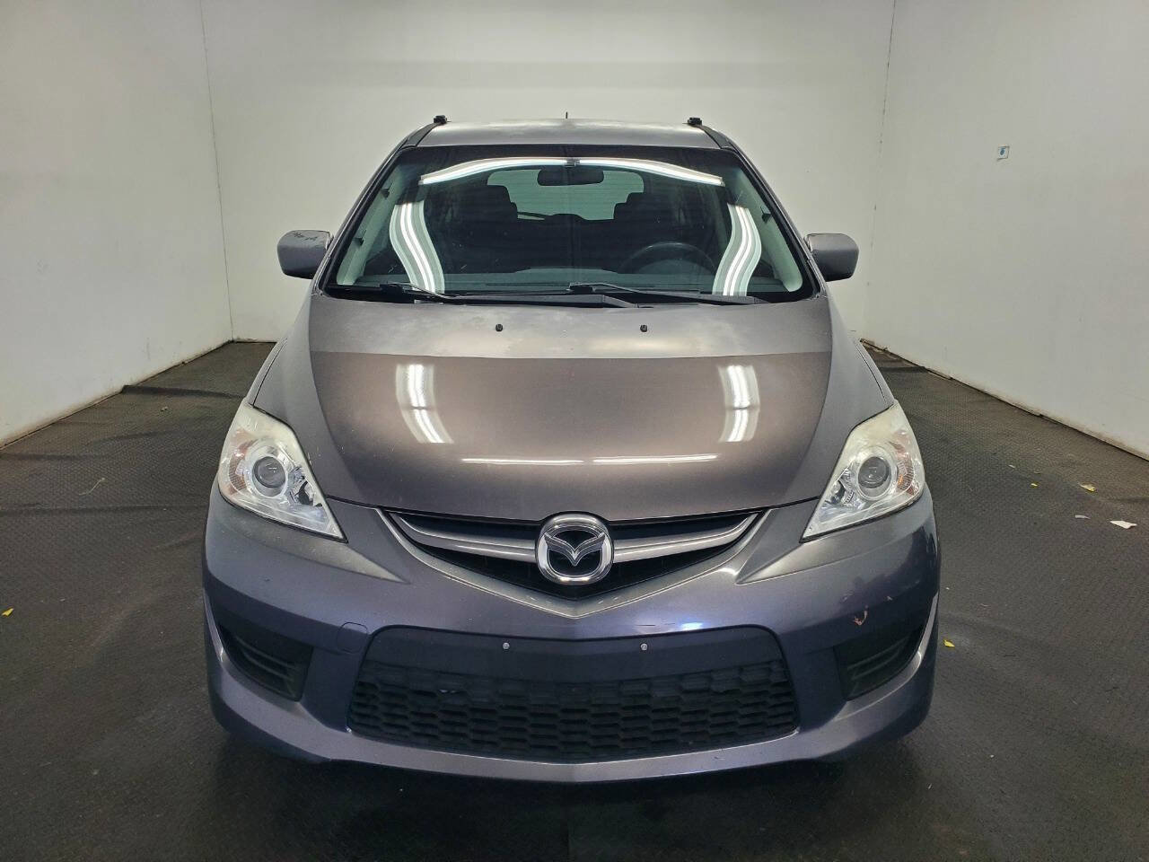 Used 2010 MAZDA MAZDA5 Sport image 2