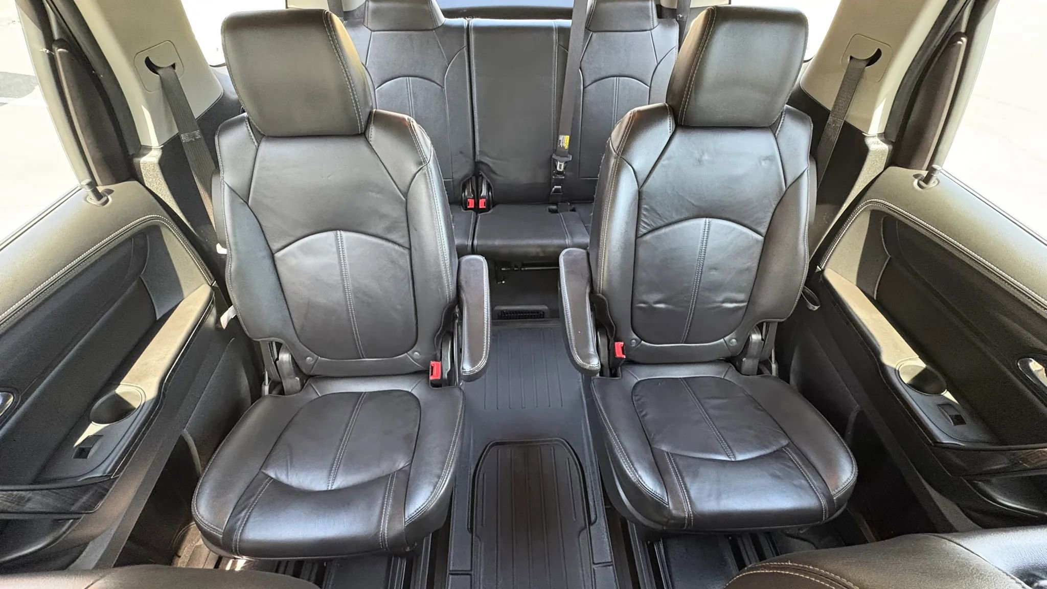 Used 2016 GMC Acadia SLT image 31