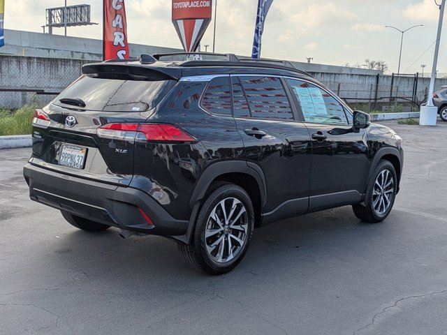Used 2024 Toyota Corolla Cross XLE image 8
