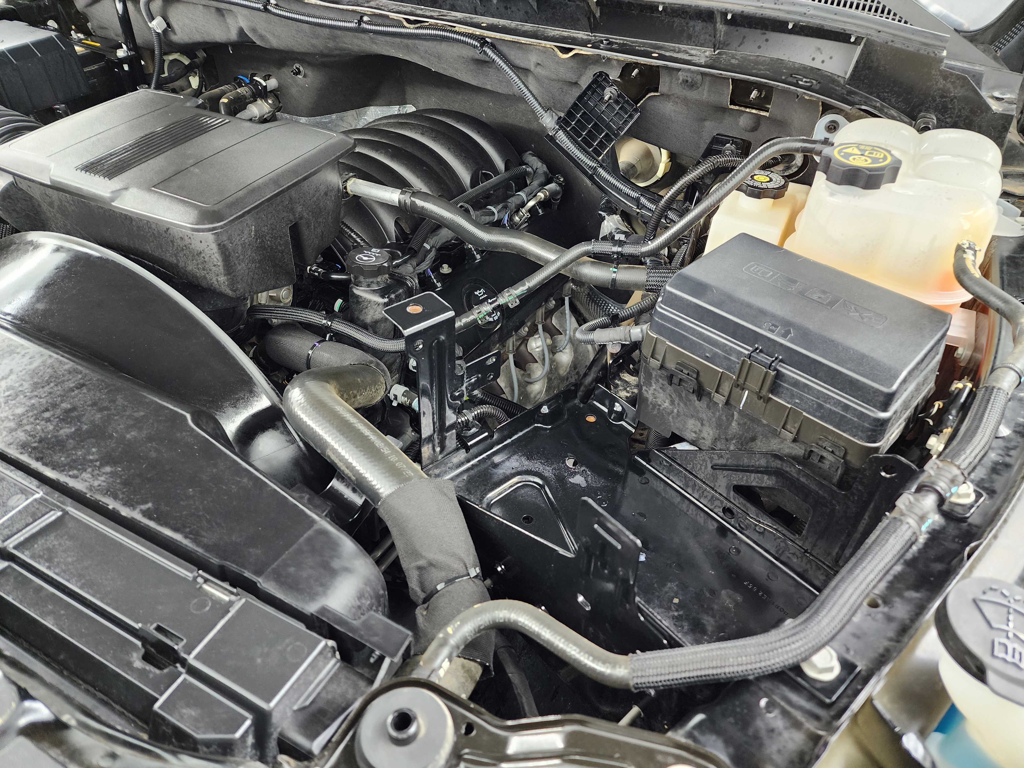 Used 2023 GMC Sierra 2500 SLE w/ SLE Convenience Package image 18