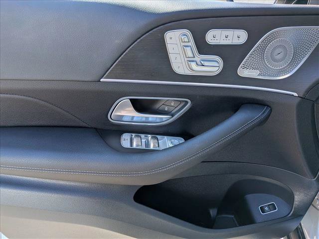 Used 2024 Mercedes-Benz GLS 450 4MATIC image 11