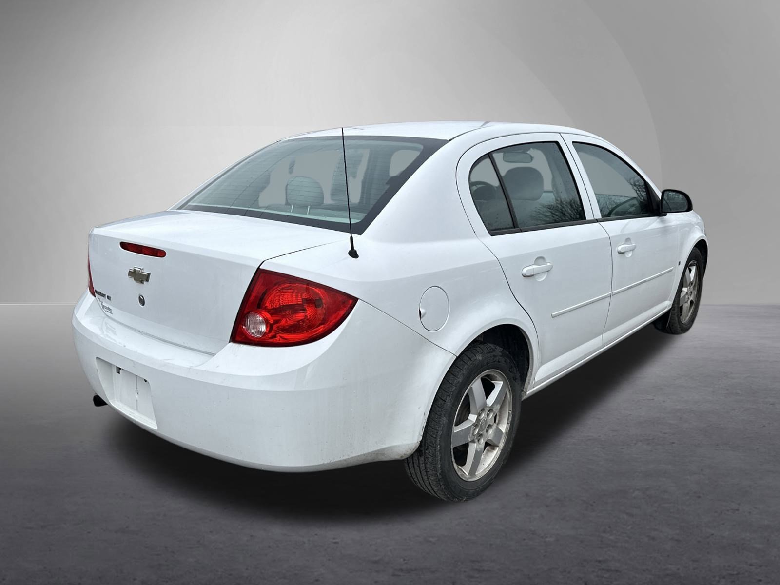 Used 2009 Chevrolet Cobalt LT w/ Preferred Equipment Group image 3