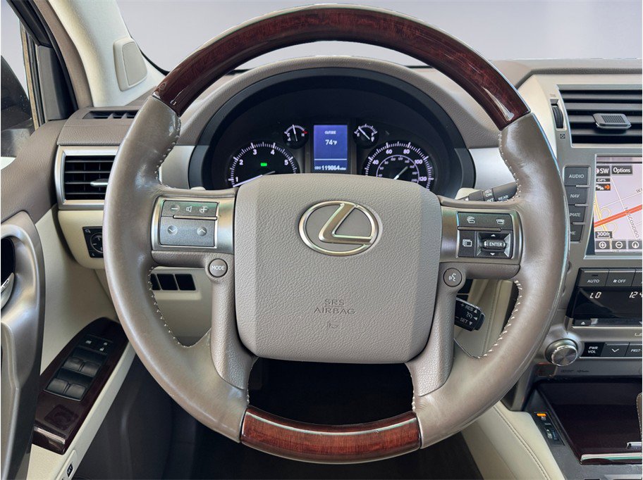 Used 2018 Lexus GX 460 Premium AWD/4WD image 14