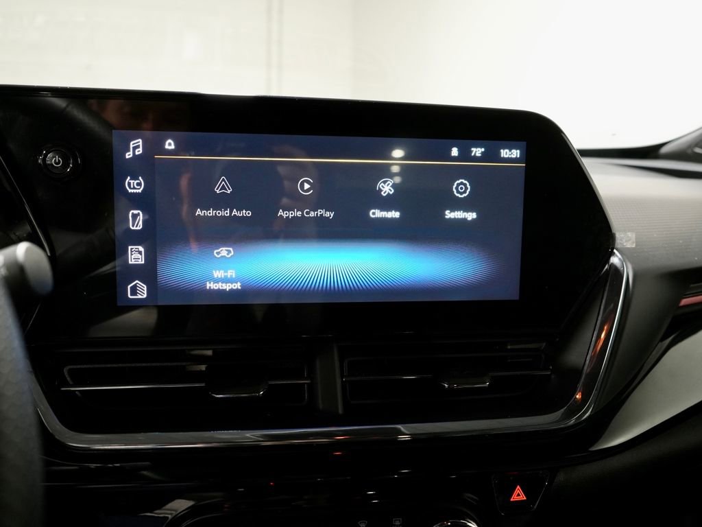 Used 2025 Chevrolet Trax RS w/ Driver Confidence Package image 16