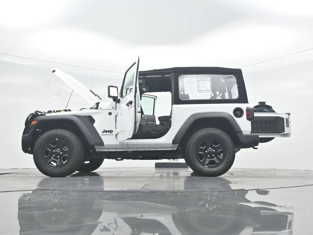 Used 2024 Jeep Wrangler Sport AWD/4WD image 48