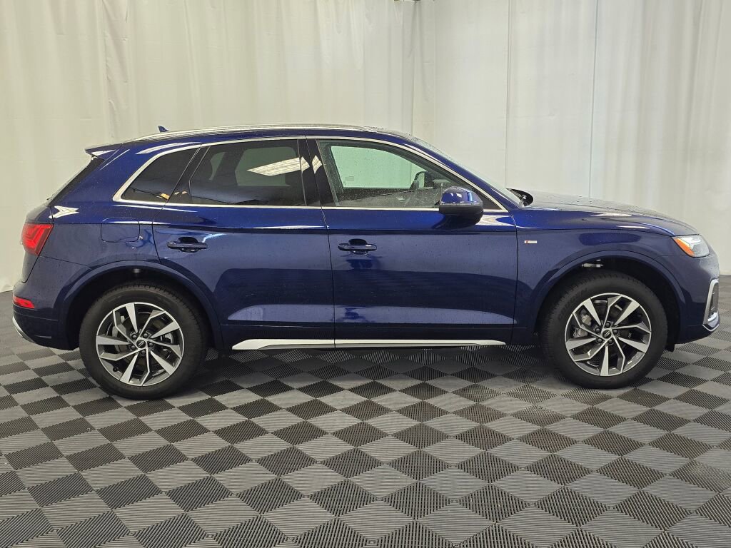 Certified 2025 Audi Q5 2.0T Premium Plus w/ Premium Plus Package image 7