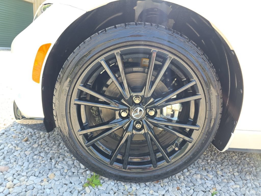 Certified 2024 MAZDA MX-5 Miata Club RWD image 13