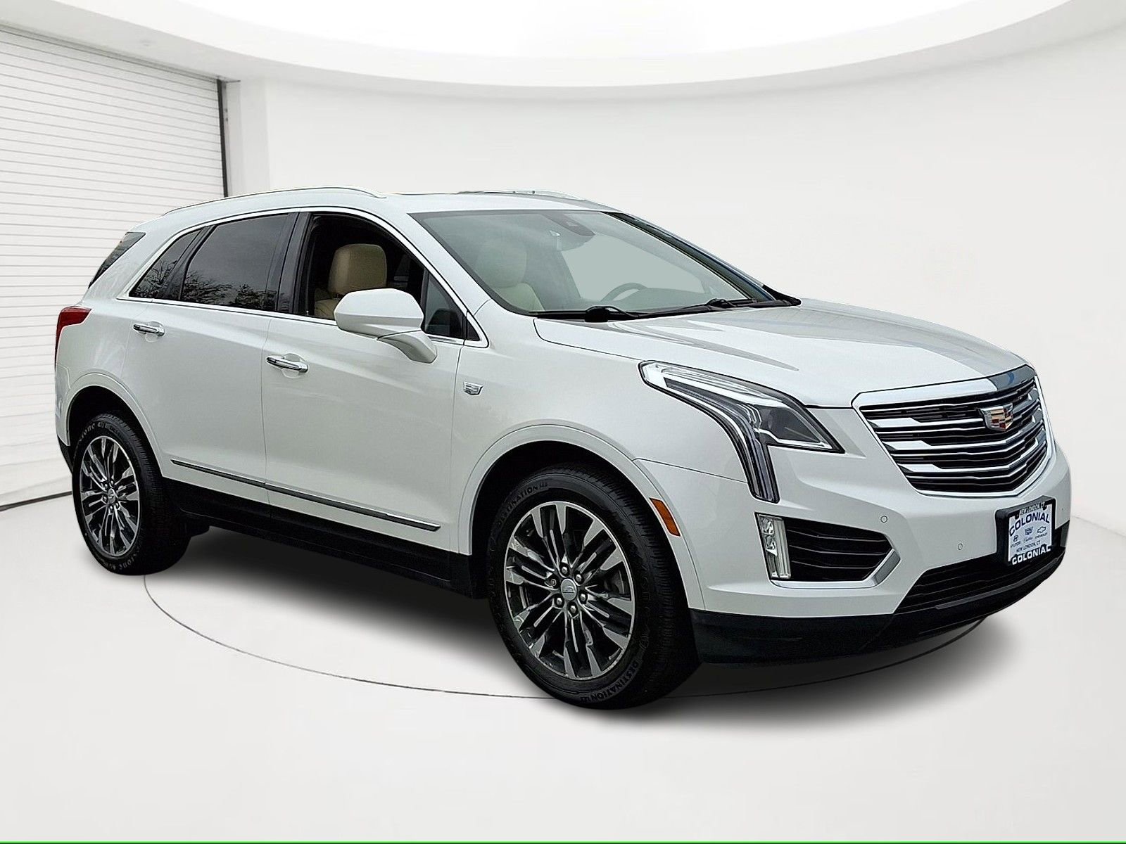 Used 2017 Cadillac XT5 Premium Luxury image 3