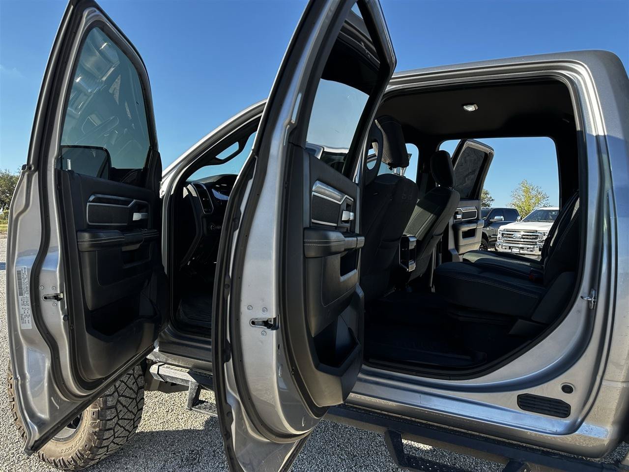 Used 2019 RAM 2500 Big Horn AWD/4WD image 9