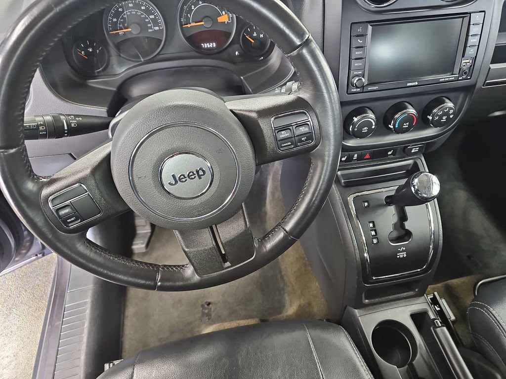 Used 2016 Jeep Patriot High Altitude AWD/4WD image 15