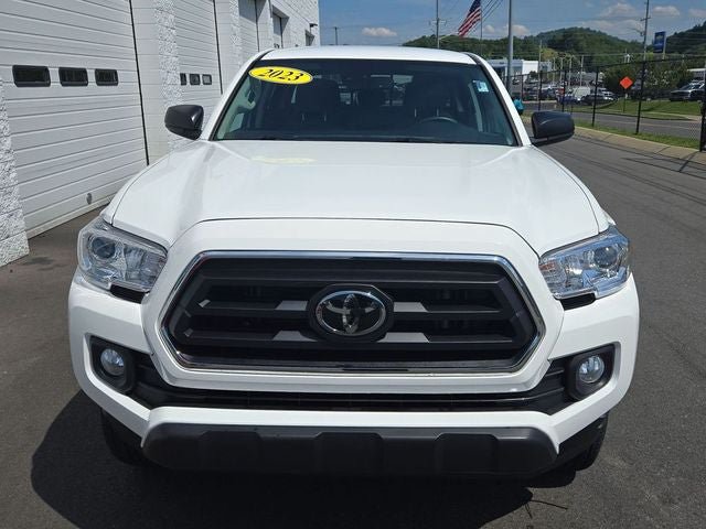 Used 2023 Toyota Tacoma SR5 AWD/4WD image 9