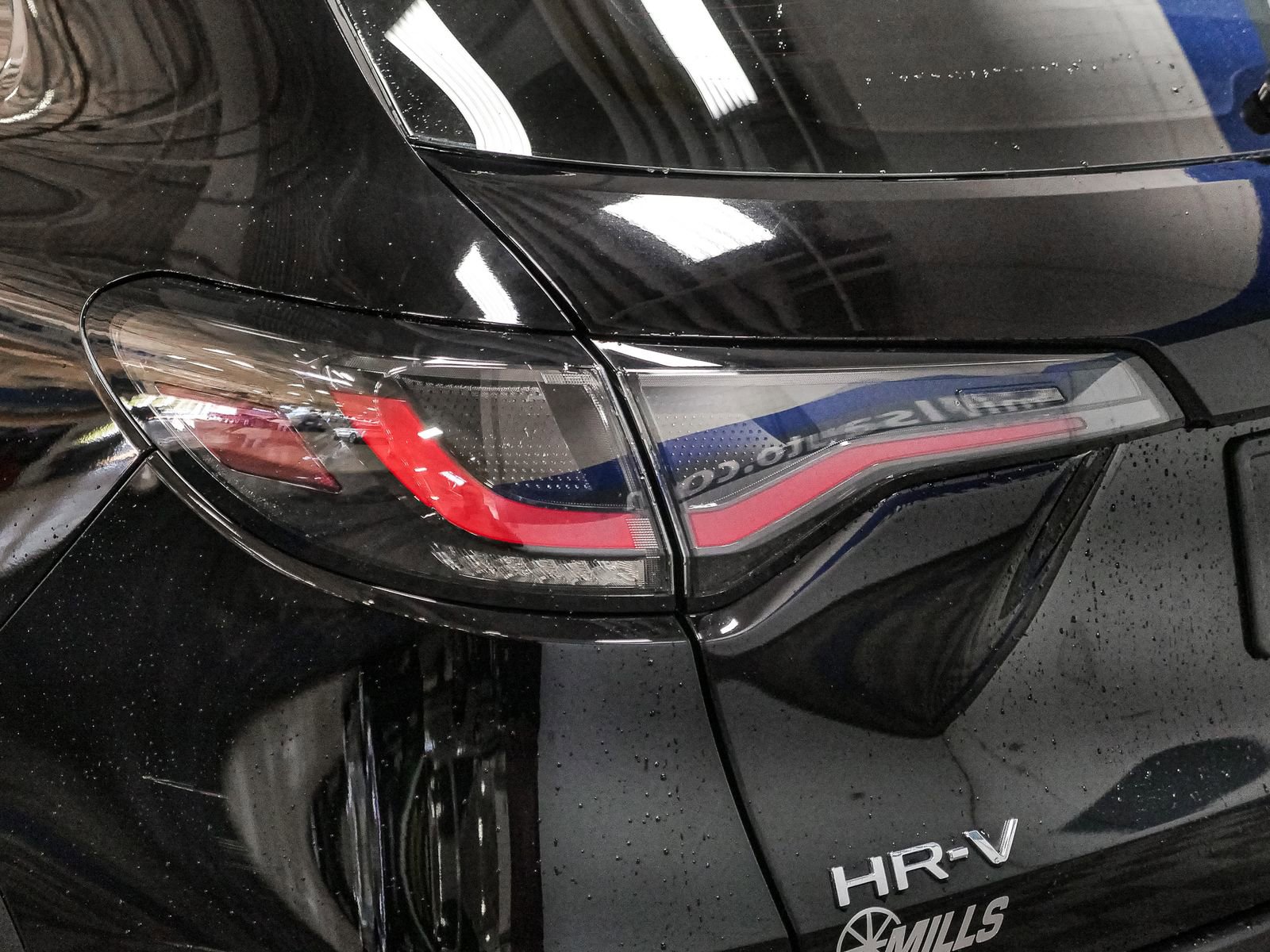 Used 2023 Honda HR-V LX image 15