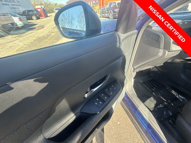 Certified 2025 Nissan Kicks SV AWD/4WD image 13