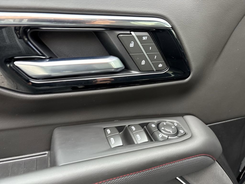 Certified 2025 Chevrolet Tahoe RST w/ Comfort Package image 25