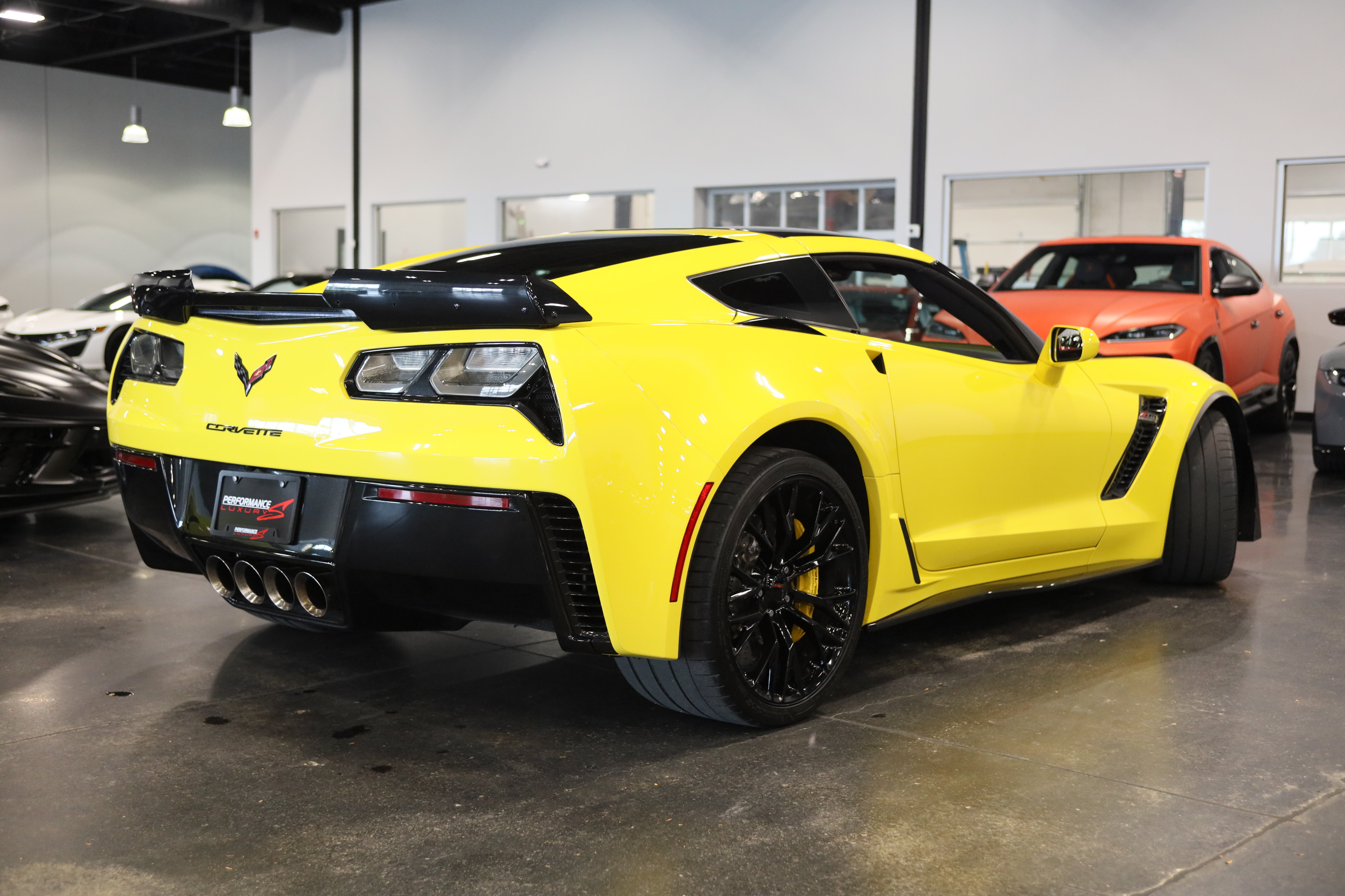 Used 2016 Chevrolet Corvette Z06 w/ 3LZ Preferred Equipment Group RWD image 6