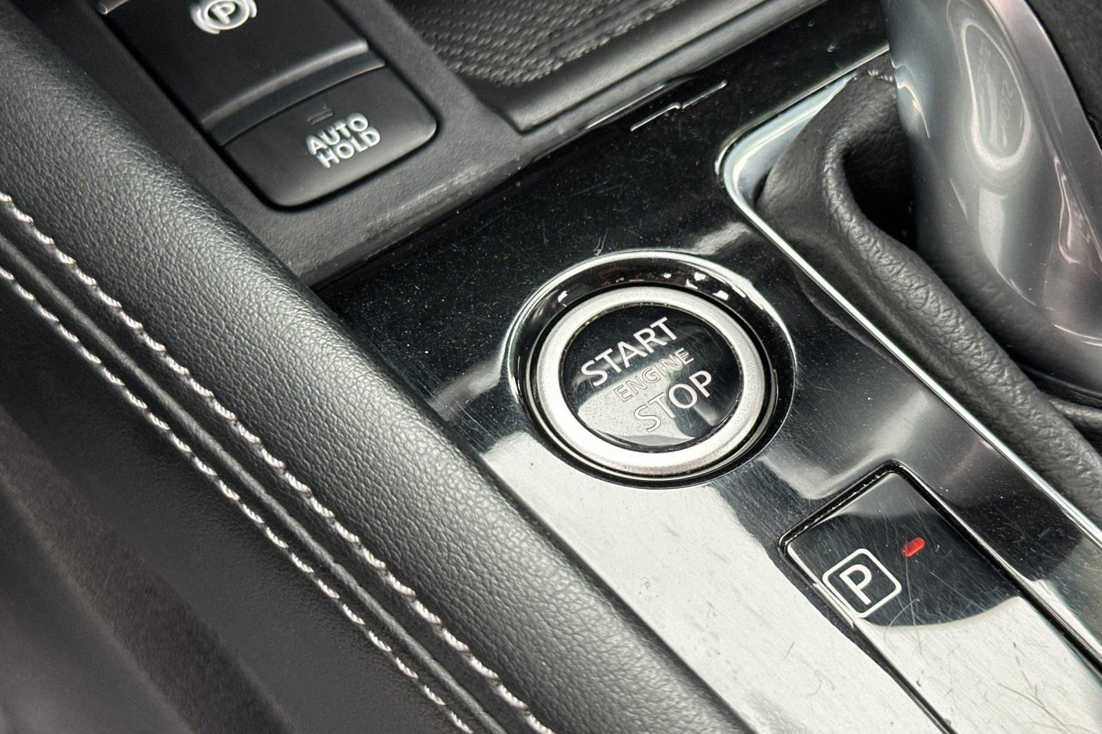 Used 2023 Nissan Kicks SR w/ SR Premium Package image 25