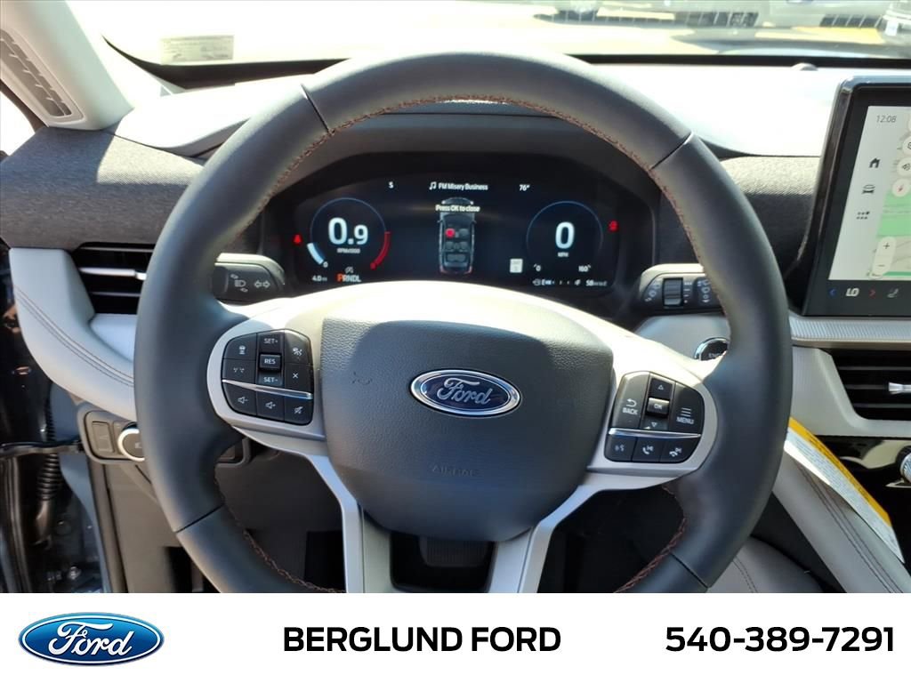 Used 2025 Ford Explorer Active w/ Active Comfort Package image 12
