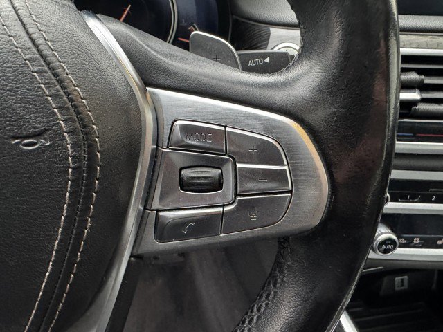 Used 2017 BMW 740i RWD image 11