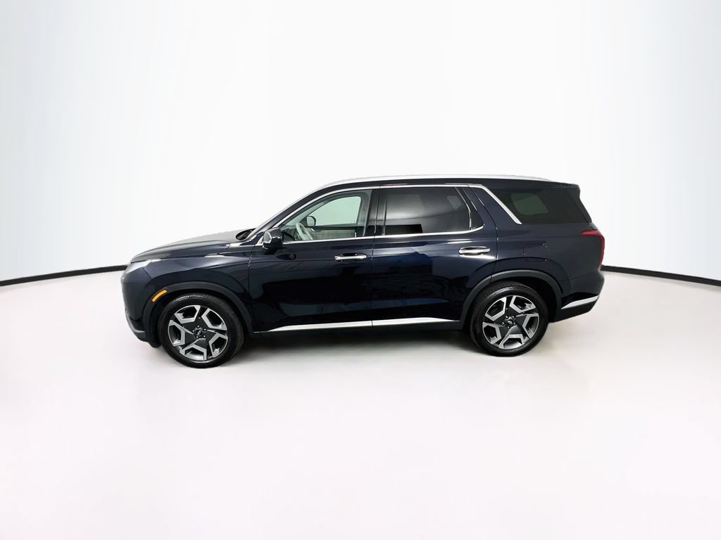 Used 2024 Hyundai Palisade Limited AWD/4WD image 4