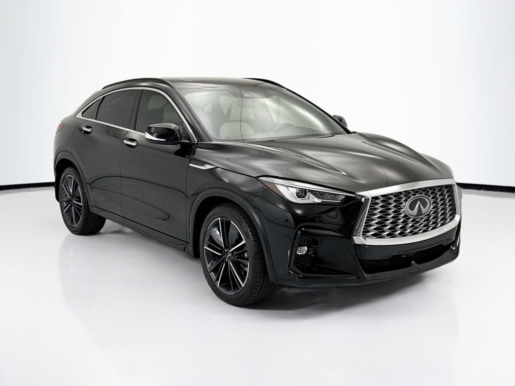 Used 2023 INFINITI QX55 Luxe w/ Cargo Package image 3