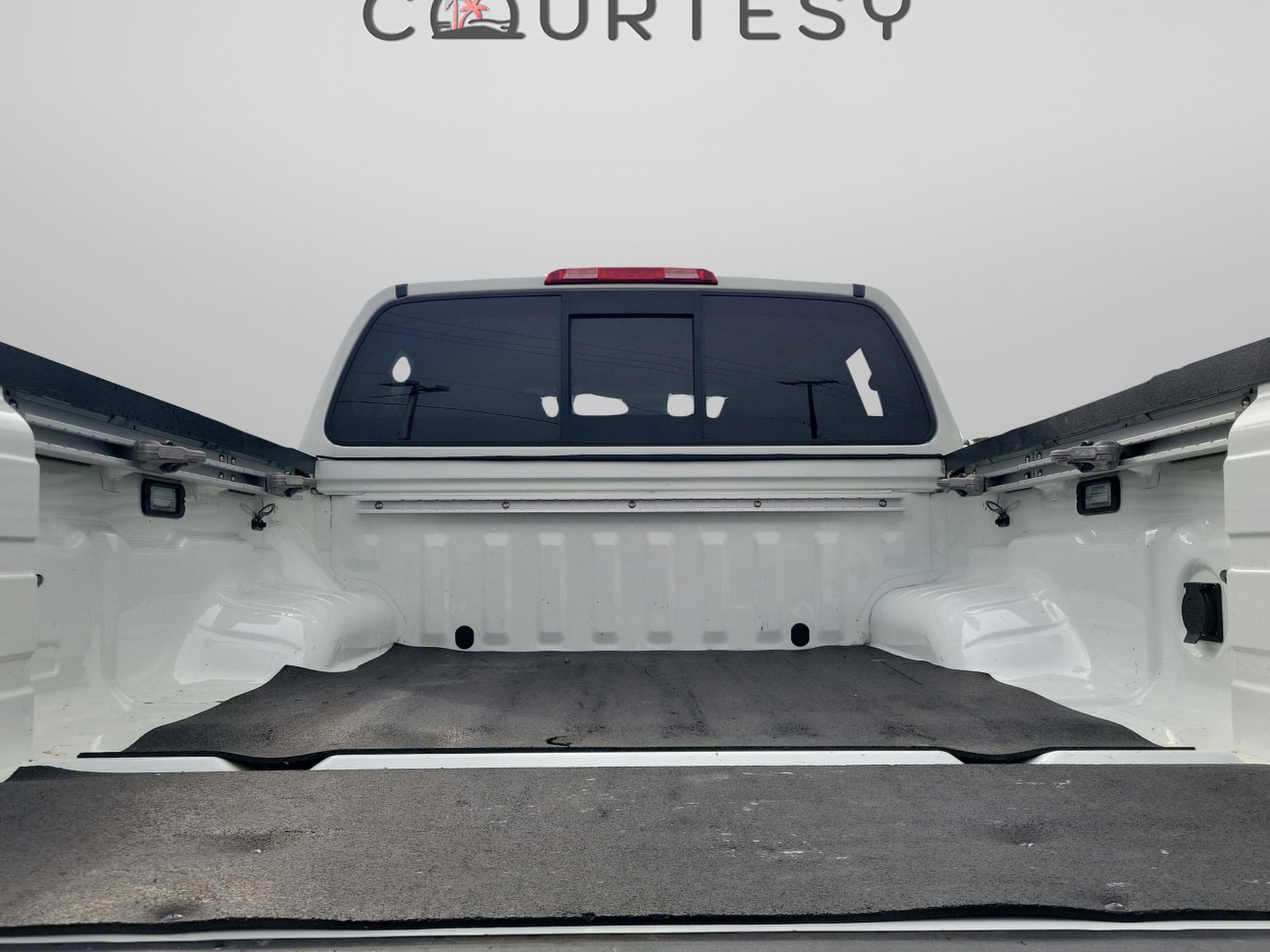 Used 2022 Nissan Frontier SV image 7