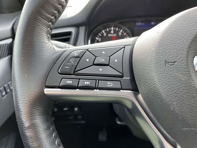 Used 2018 Nissan Rogue SL image 25