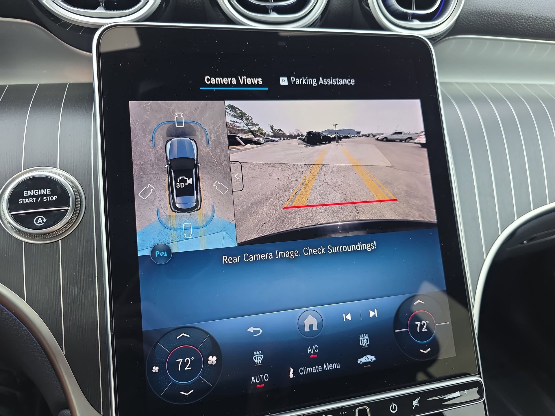 Used 2025 Mercedes-Benz GLC 300 4MATIC image 23