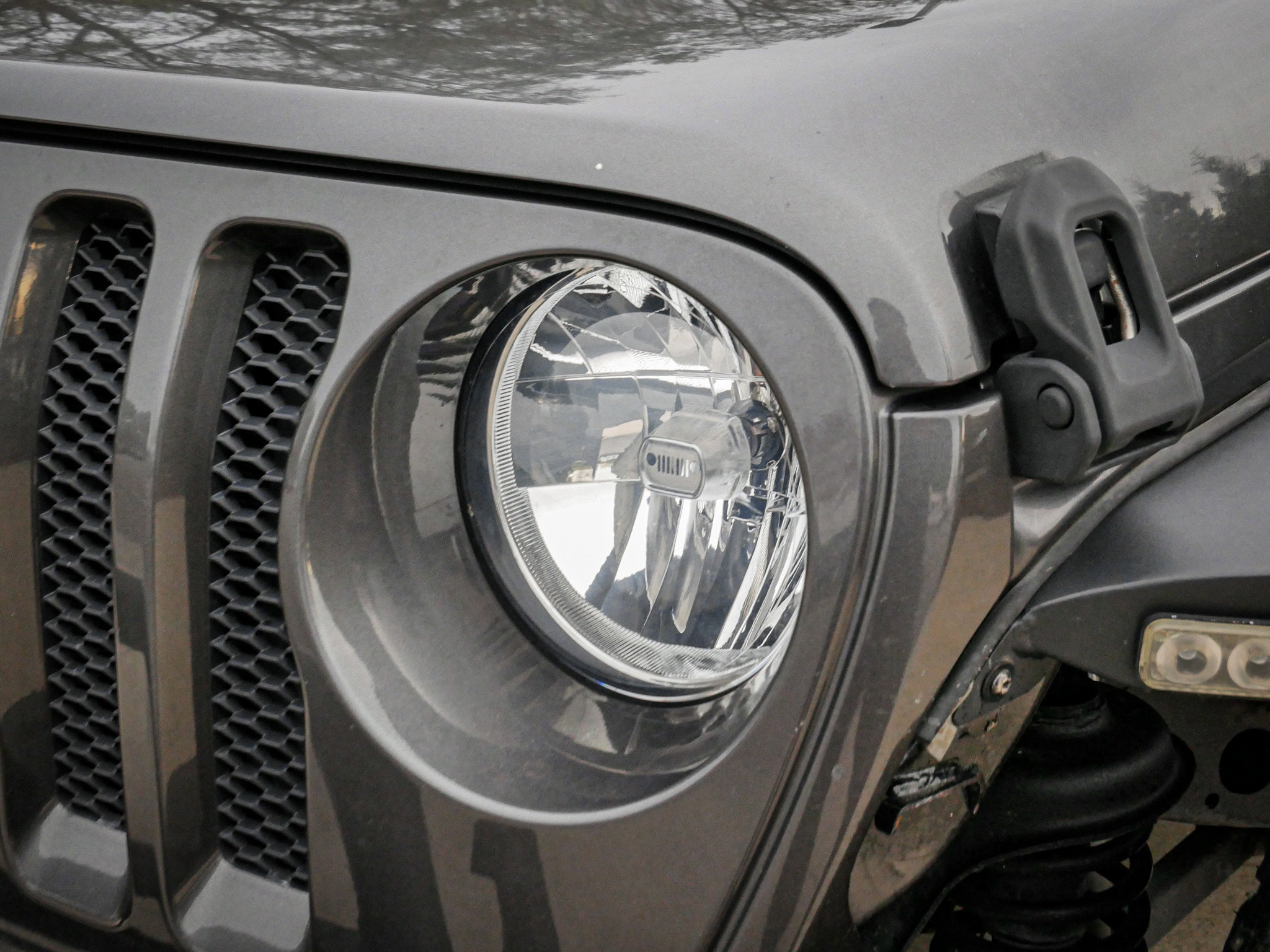 Used 2020 Jeep Wrangler Sport AWD/4WD image 6