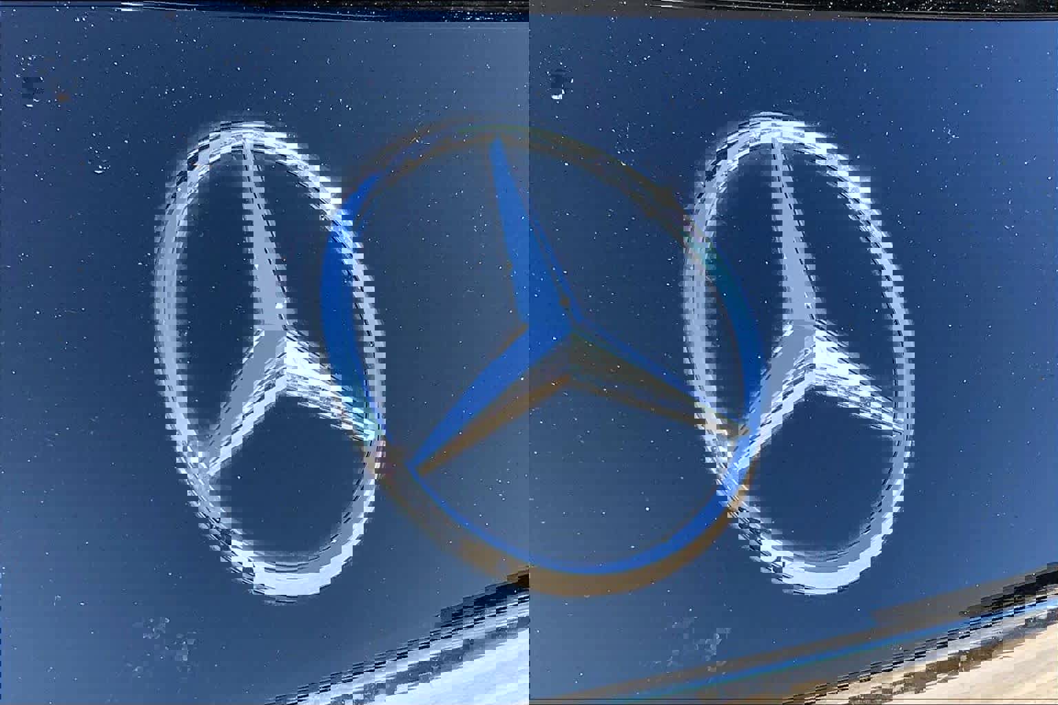 Used 2025 Mercedes-Benz GLE 450e 4MATIC image 9