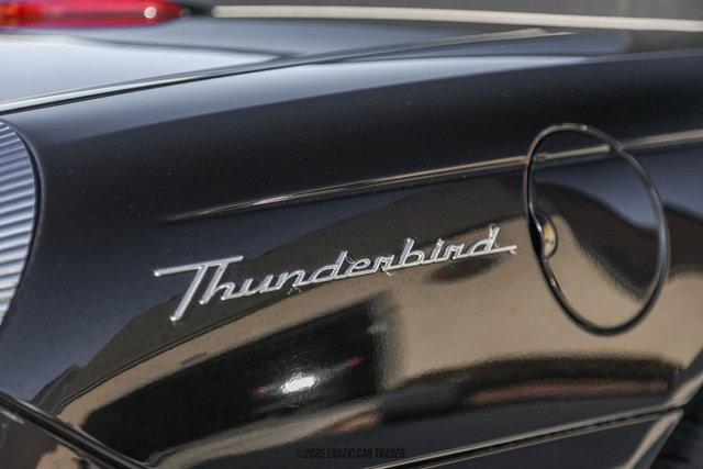 Used 2002 Ford Thunderbird Deluxe image 71