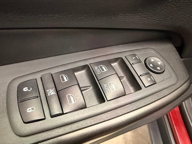 Used 2020 Jeep Cherokee Trailhawk w/ Comfort & Convenience Group AWD/4WD image 22