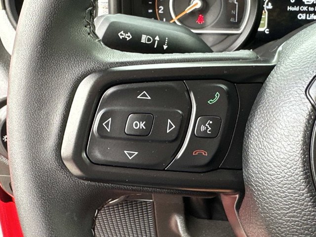 Used 2025 Jeep Gladiator Sport AWD/4WD image 8