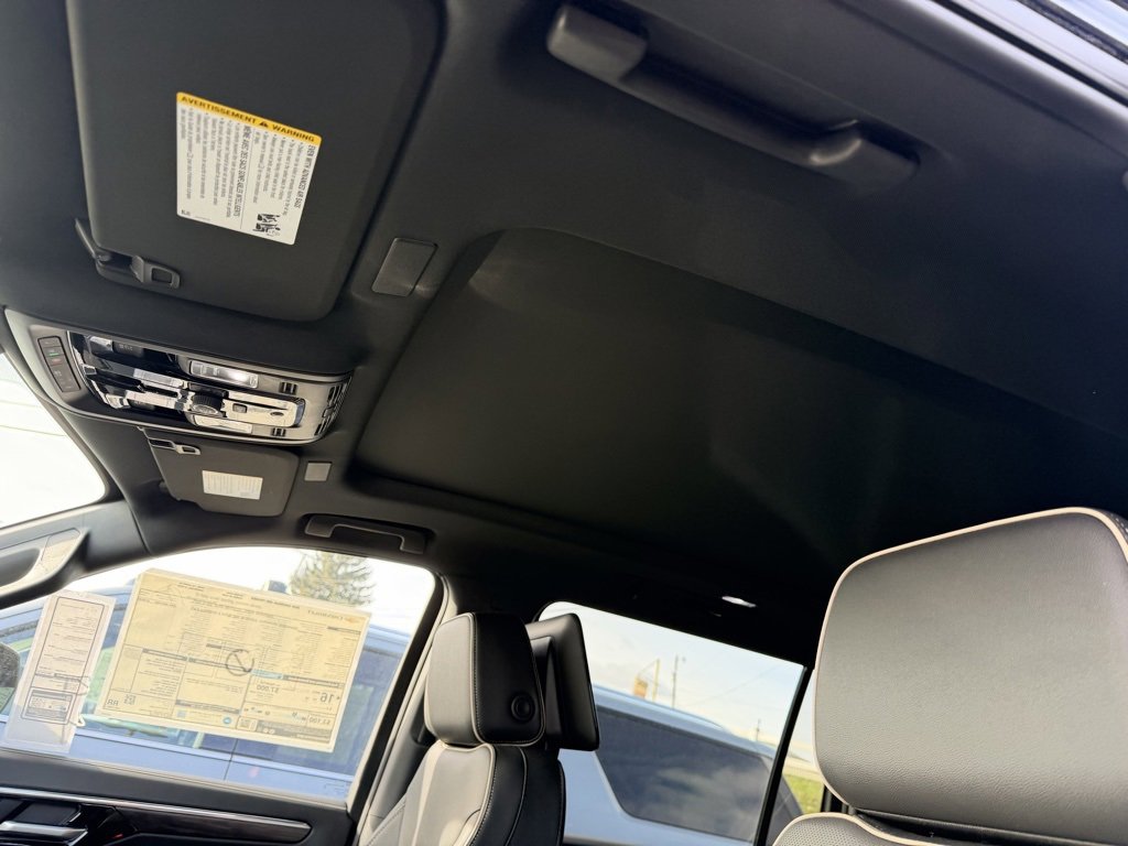 New 2026 Chevrolet Suburban Premier image 31