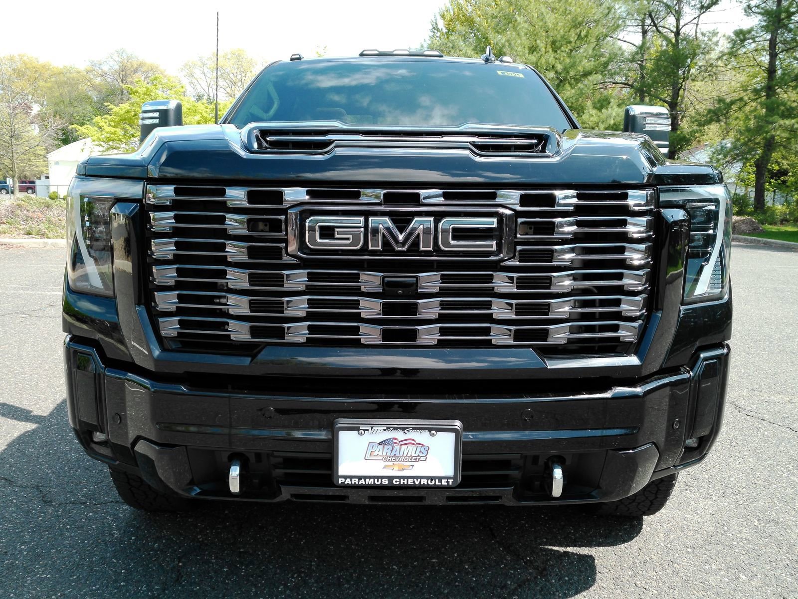 Certified 2025 GMC Sierra 2500 Denali Ultimate w/ Max Trailering Package AWD/4WD image 3