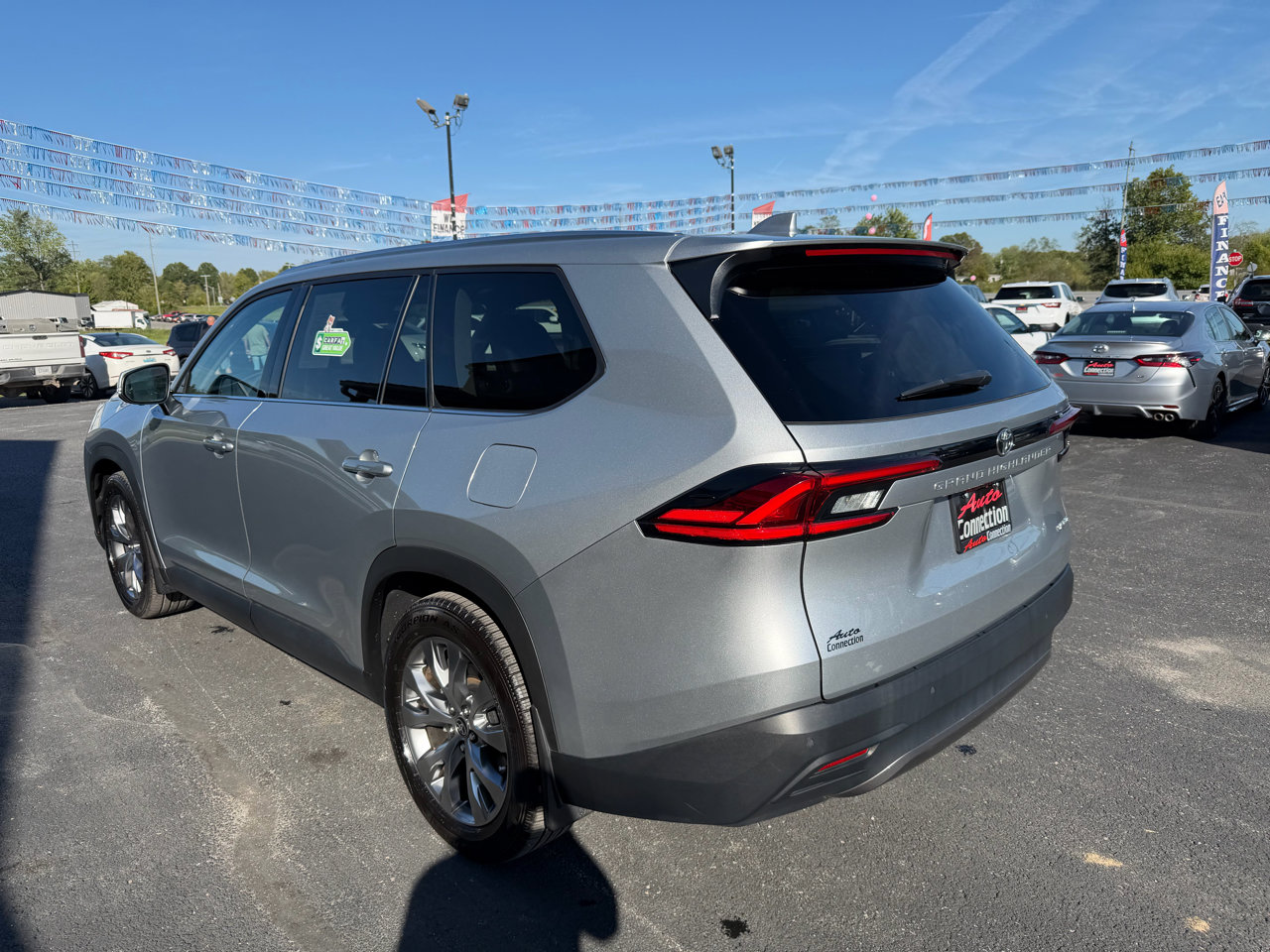 Used 2024 Toyota Grand Highlander FWD image 8