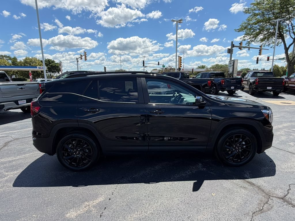 Certified 2023 GMC Terrain SLE w/ Elevation Edition FWD image 13