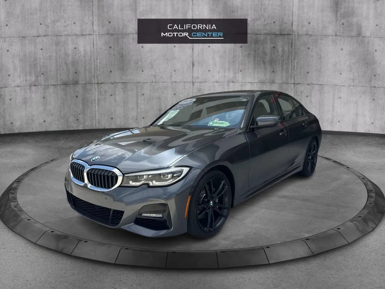 Used 2019 BMW 330i Sedan w/ M Sport Package RWD image 3