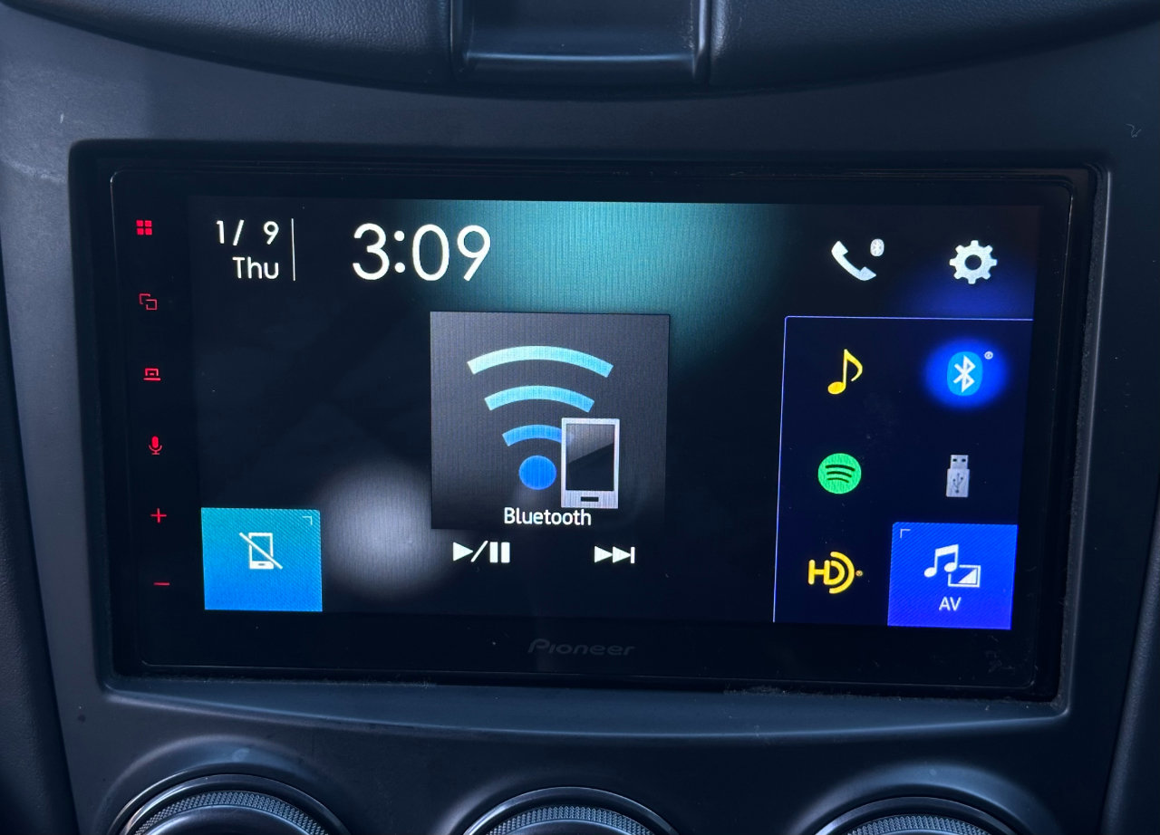 Used 2016 Nissan 370Z NISMO image 9