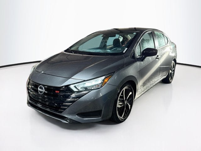 Used 2025 Nissan Versa SR FWD image 1