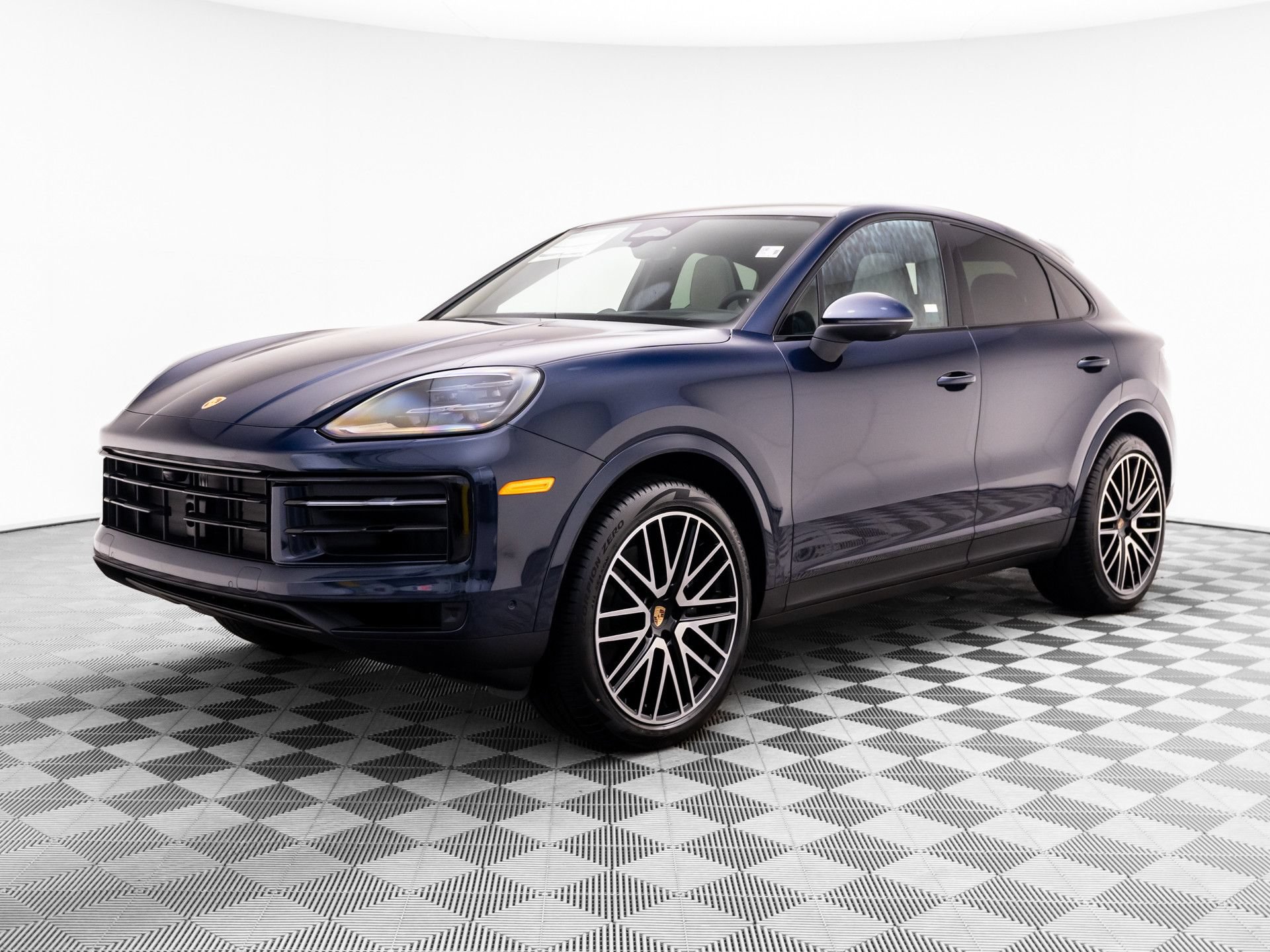 New 2026 Porsche Cayenne Coupe AWD/4WD 360° Tour
