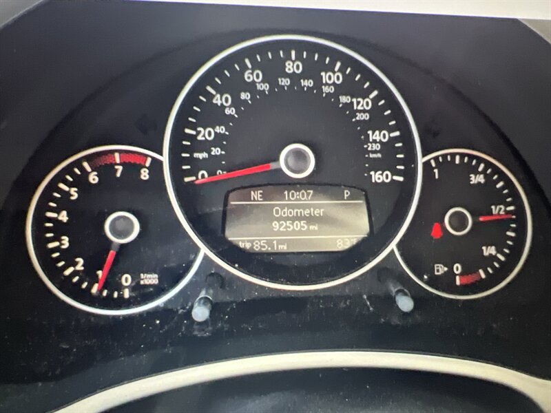 Used 2012 Volkswagen Beetle Turbo FWD image 7