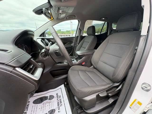 Used 2024 GMC Terrain SLE AWD/4WD image 22
