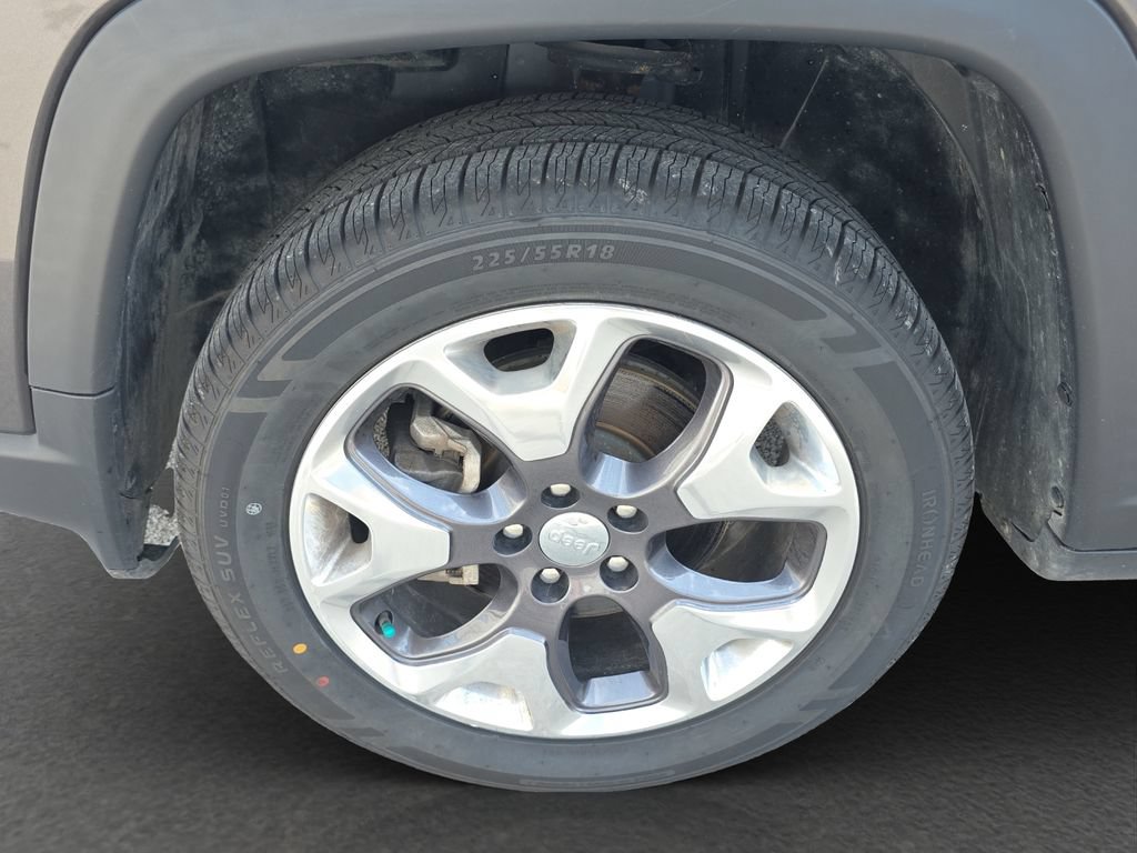 Used 2020 Jeep Compass Limited AWD/4WD image 4