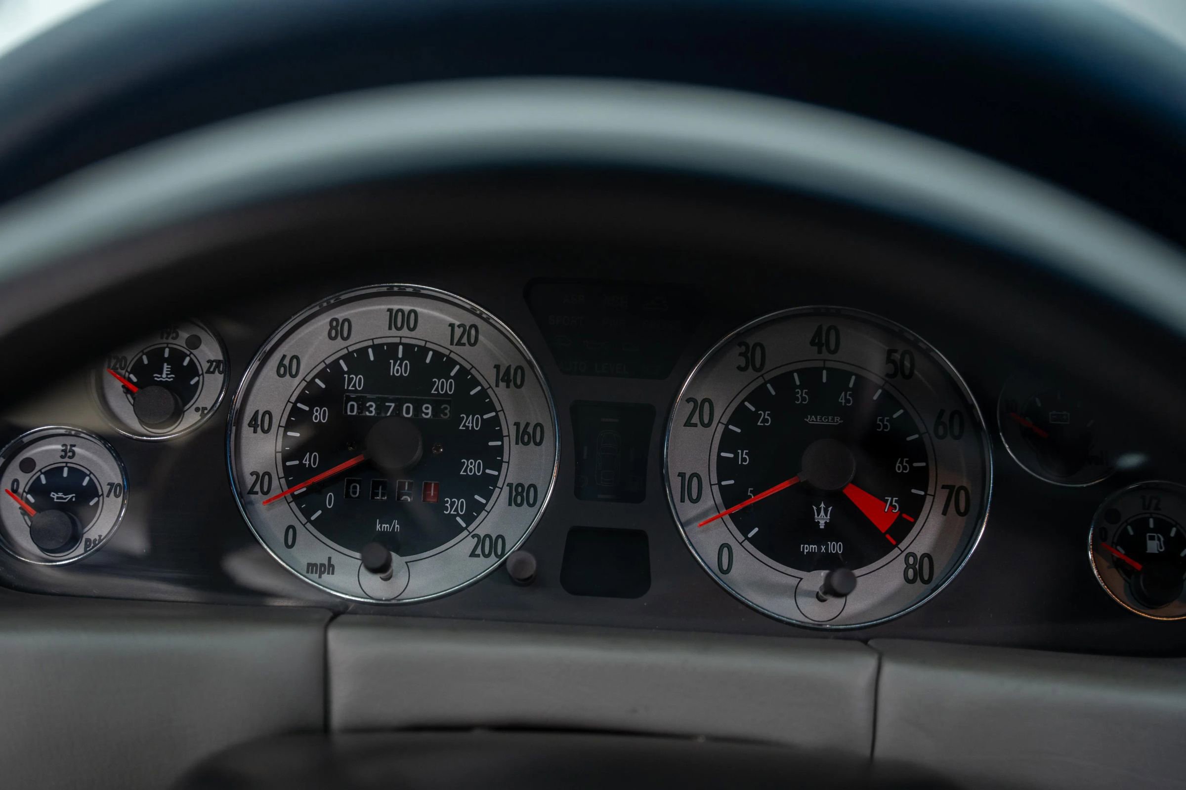 Used 2002 Maserati Coupe GT image 27