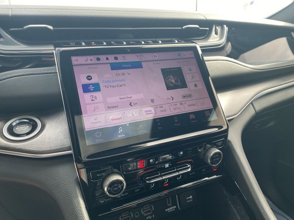 Used 2022 Jeep Grand Cherokee Overland image 30