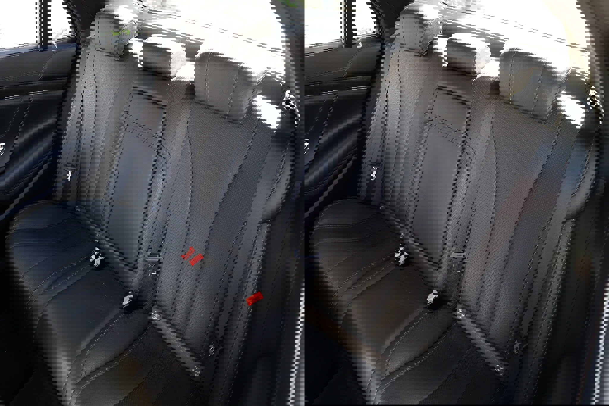 Used 2020 Mercedes-Benz S 450 Sedan image 11