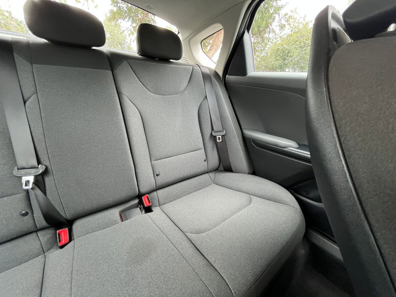 Used 2025 Kia K4 LXS image 36