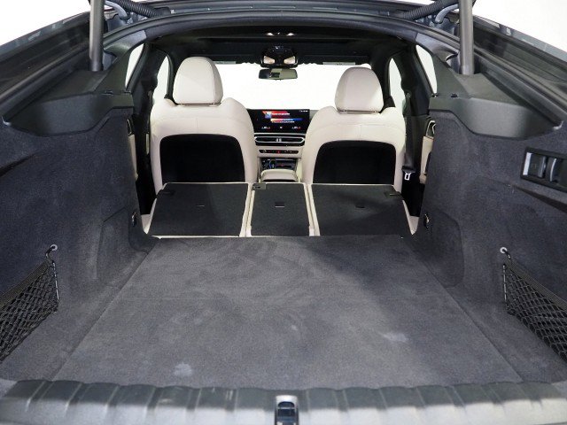 Used 2023 BMW i4 eDrive35 image 52