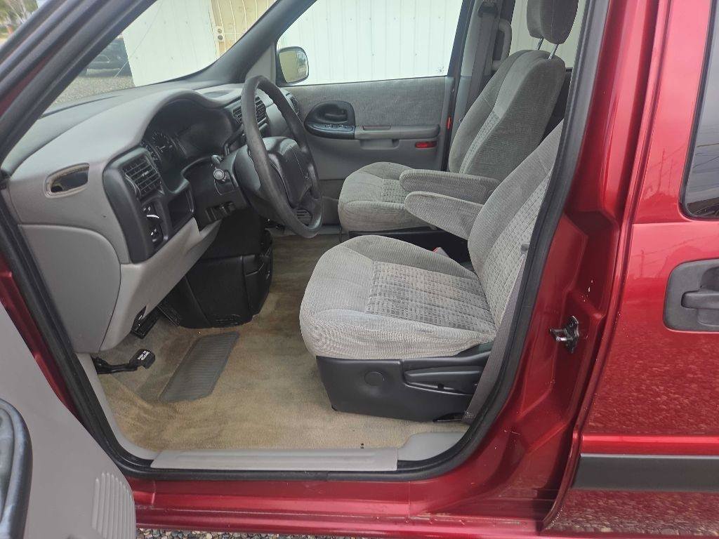 Used 2001 Chevrolet Venture LS FWD image 10