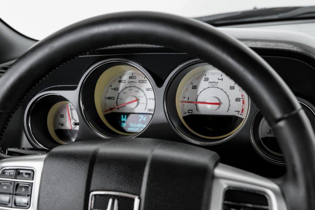 Used 2011 Dodge Challenger R/T RWD image 16